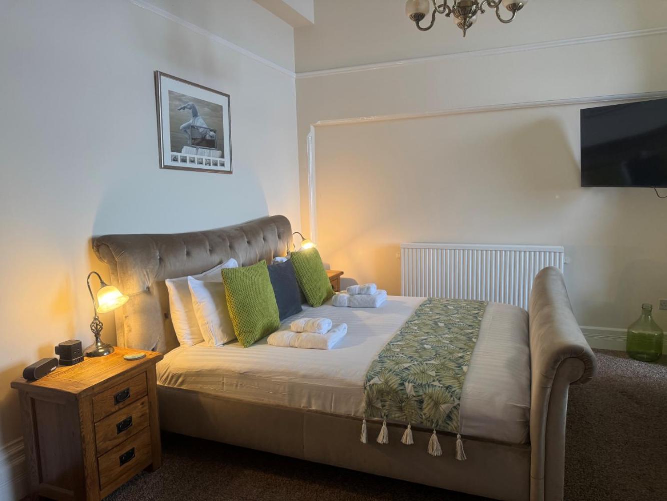 The Red Lion Hotel Cromer Esterno foto The Old Vicarage Hotel, 2018